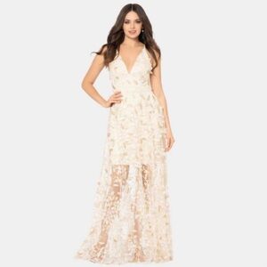 XSCAPE Petite 3D Embroidered Floral Appliqué Gown in Champagne